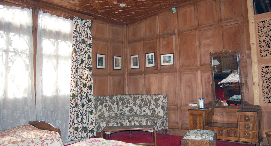 Royal Orchid House Boat, Srinagar 5